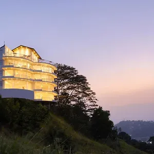 Hotel The Summit, Kandy